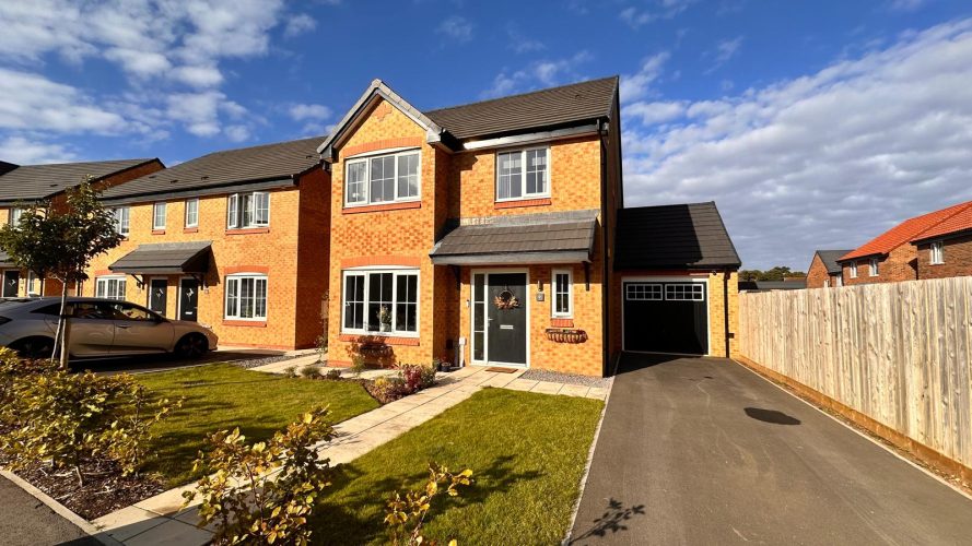 Rydal Close, Castlegate, Skelton. TS12 2XY