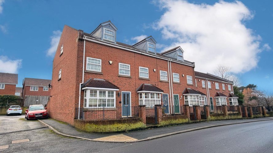 The Hollies, Holmbeck Road, Skelton, TS12 2EH