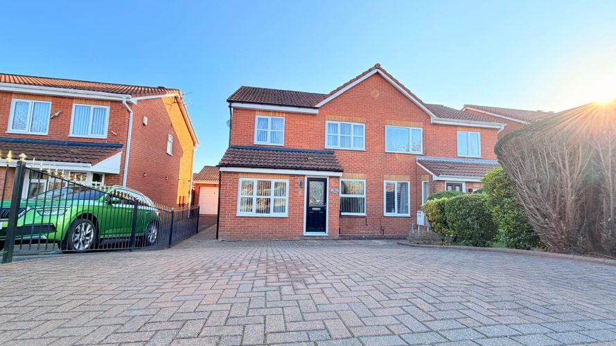 32 St Margaret’s Way, Brotton. TS12 2UE