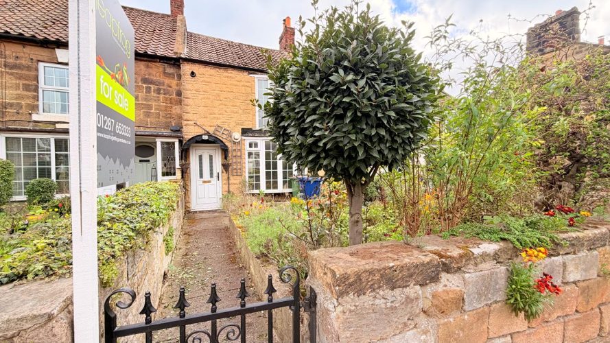 44 High Street, Skelton TS12 2ED